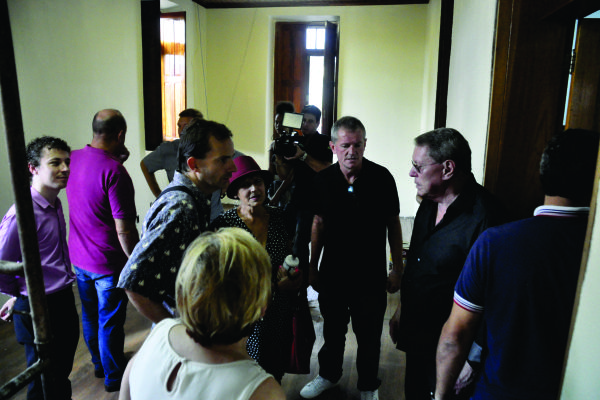 O Prefeito, os bibliotecários, diretor de cultura e secretários visitaram as reformas