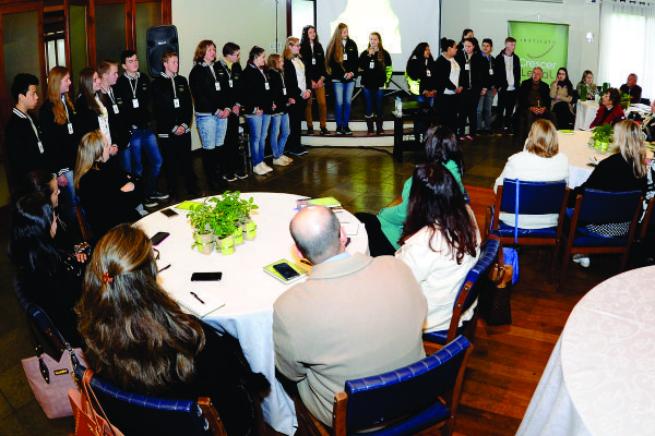 Jovens aprendizes do Instituto participaram do evento