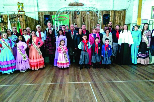 A diretoria da gestão 2018/2019, empossada no domingo