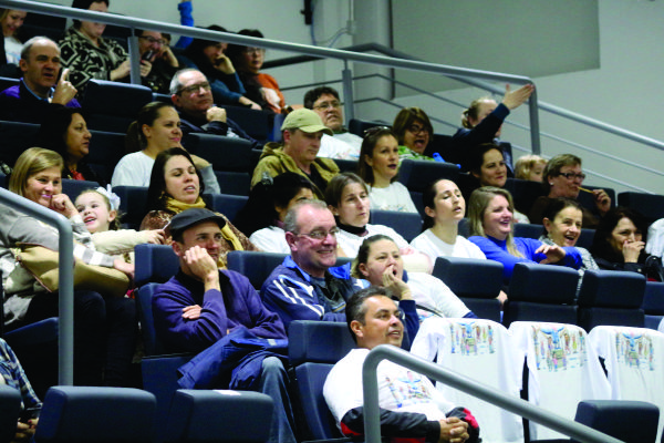 Protestos dos servidores causaram o encerramento da sess‹o ordin‡ria