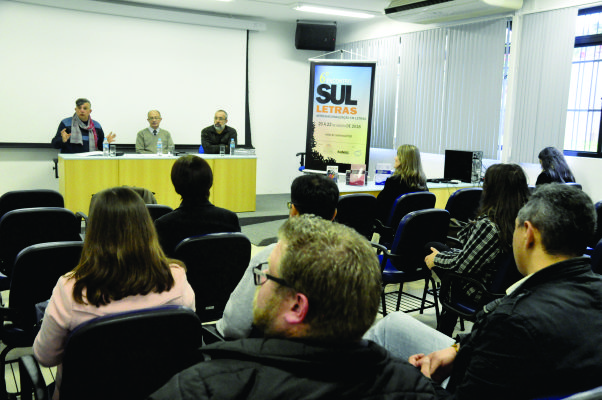 Escritores conversaram com o público sobre o 