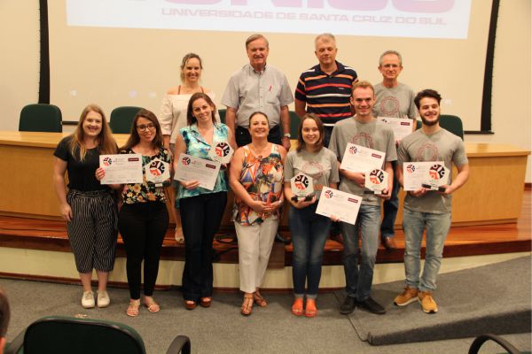 Agraciados com o Prêmio Honra ao Mérito