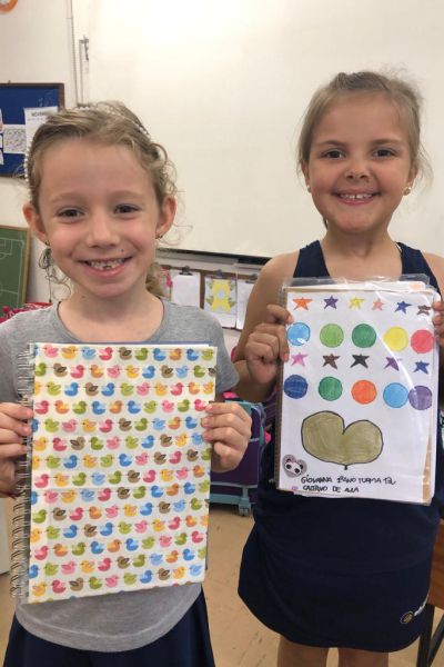 Cadernos também reutilizados para evitar o consumo desnecessário