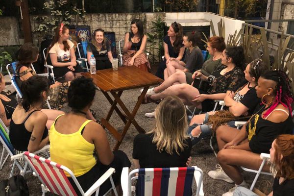 O Tour Ayessa contou com várias atividades como a roda de conversa com mediação da jornalista Paola Severo 