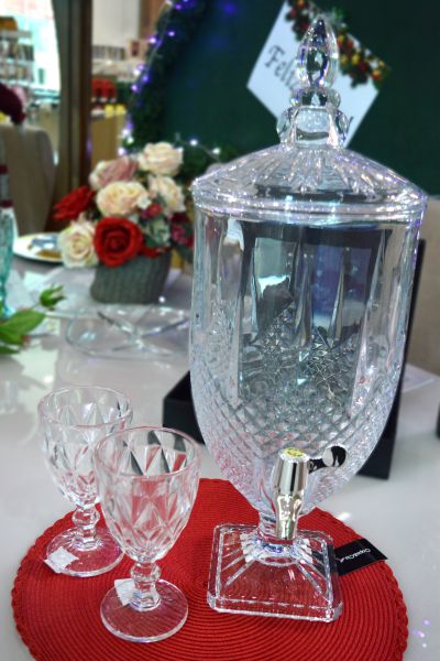 Suqueiras de diversos tamanhos