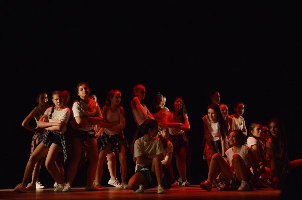 Um total de 200 bailarinos participaram do Festival Dança Santa Cruz