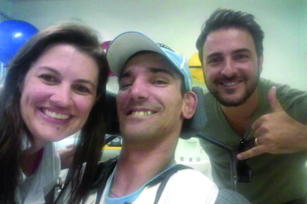 Tina, Samuca e Peppe em foto tirada em dezembro de 2017, durante o processo de produção da música