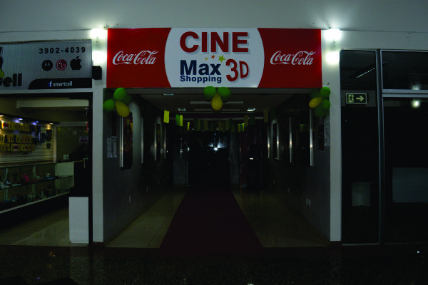 Cinemax está localizado junto ao Shopping Germânia