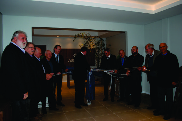 Presidente, Léo Schwingel fez o corte da fita de inauguração