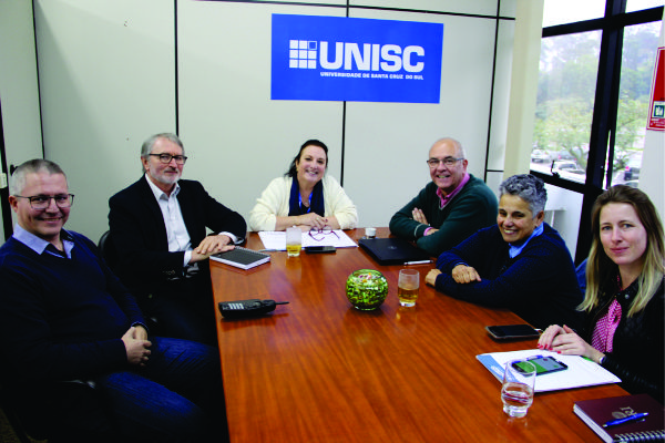 Da esq. para dir.: Rafael Henn, Eltor Breunig, Carmen Lúcia Helfer, Oto Moerschbaecher, Lia Maria Quintana e Viviane Born