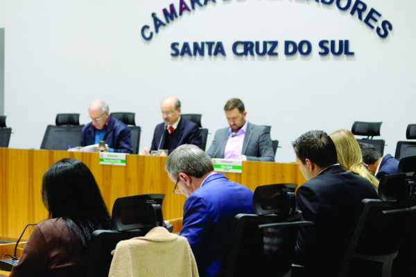 Sessão ordinária teve a aprovação de quatro matérias