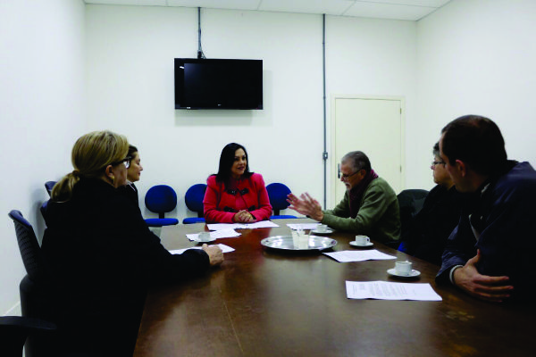Vereadora Kelly Moraes esteve reunido com a Associação Luz Azul