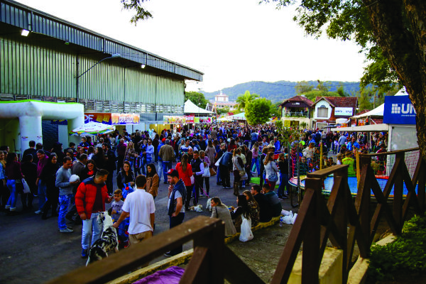 Evento aconteceu no Parque da Oktoberfest e mais 45 mil cucas foram vendidas