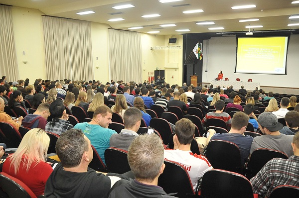 Primeira palestra ocorre na segunda-feira, 7