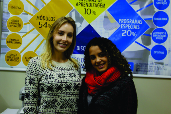 Thais Oliveira (E) e Nadine Scherer