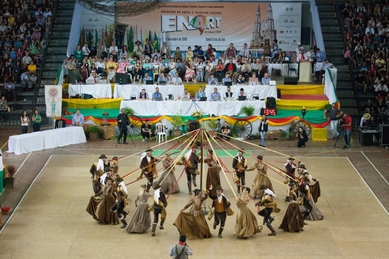 O evento reuniu três mil competidores, vindos de 30 regiões tradicionalistas do Rio Grande do Sul