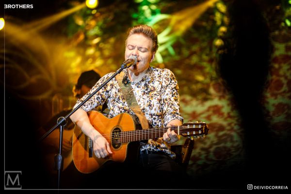 Michel Teló, Raça Negra e Gusttavo Lima abrem shows nacionais da Oktoberfest