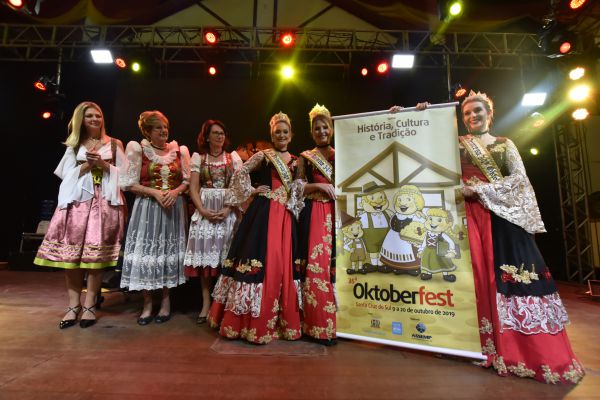Tema da 35ª Oktoberfest foi anunciado no encerramento