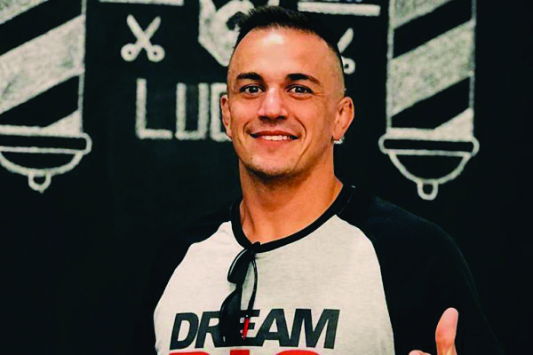 Bicampe‹o mundial de Muay Thai, Maur’cio Big Castilho deseja uma vida longa a Santa Cruz