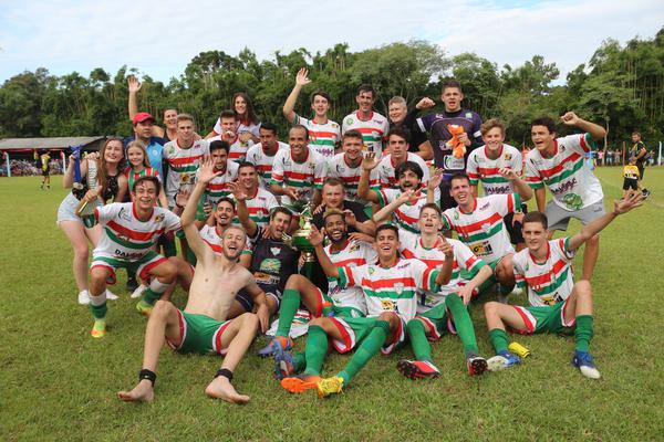 Aspirantes do Linha campeões da Lifasc