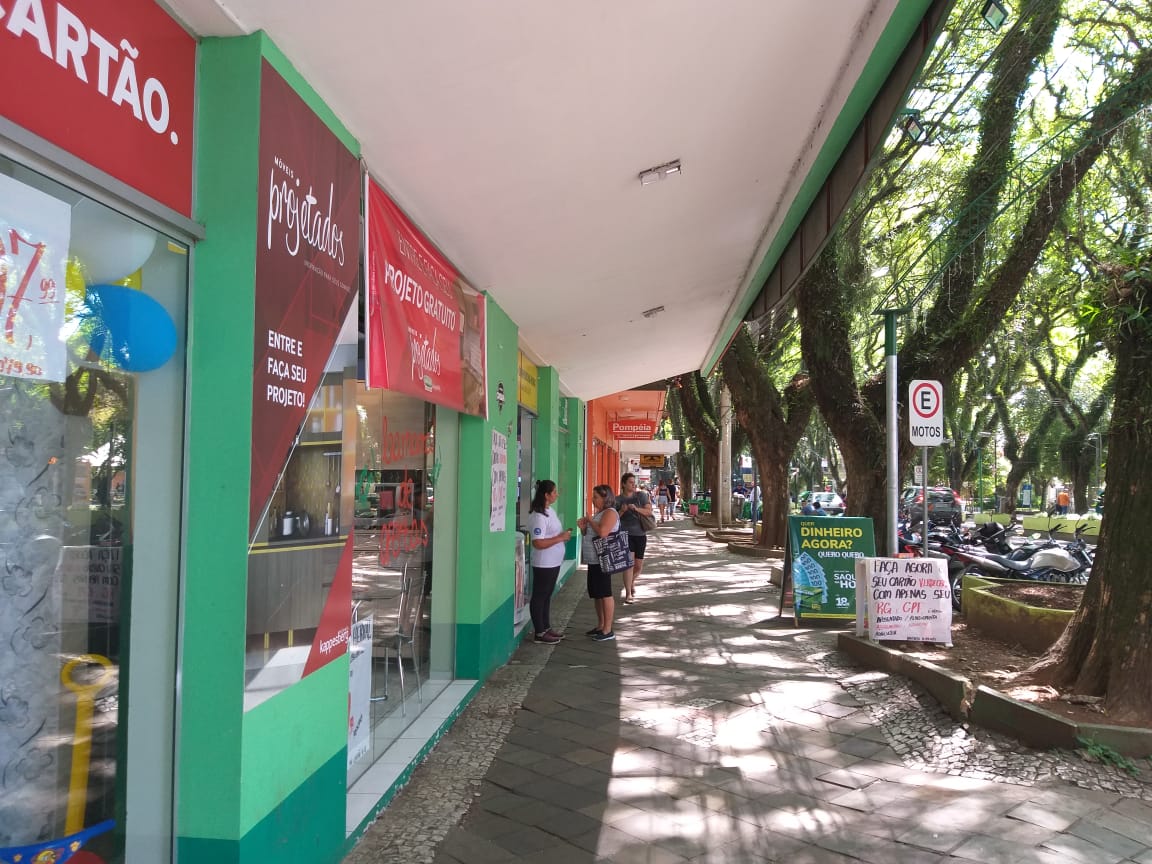 ComŽrcio e mercados n‹o abrem neste feriado 