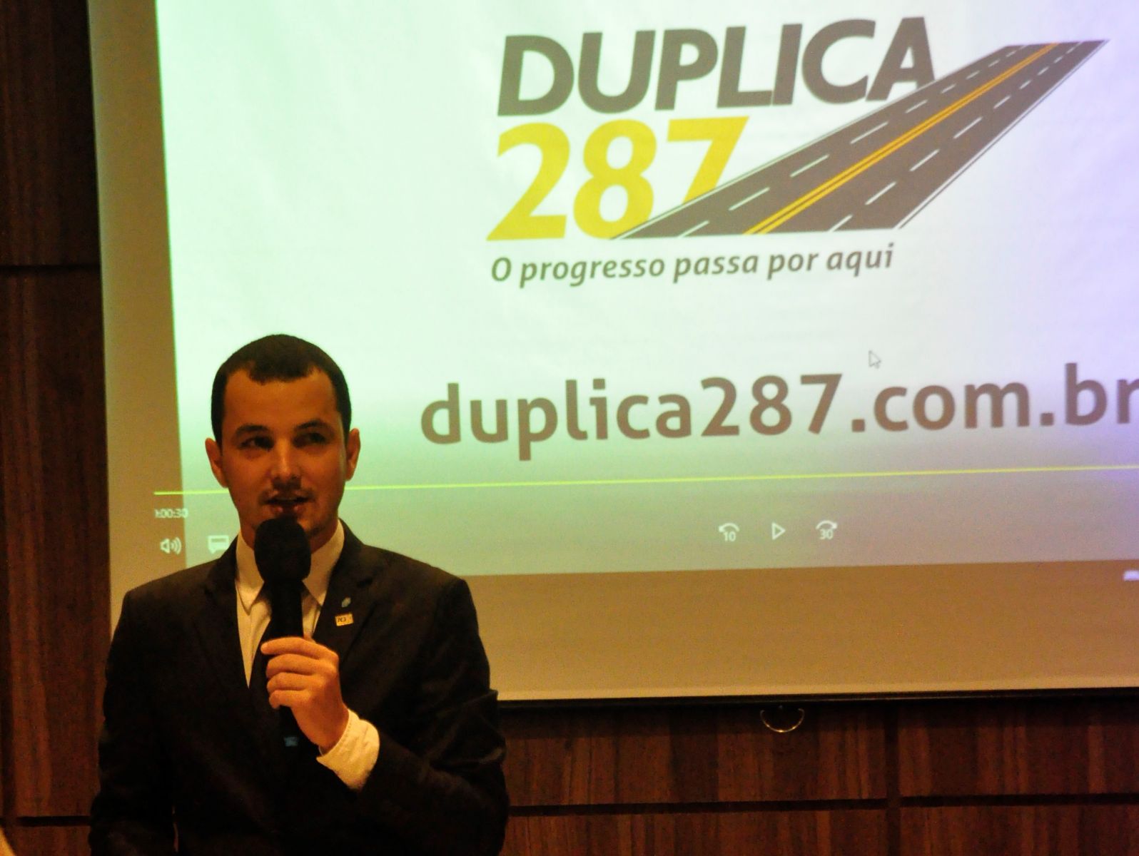 'Vamos juntar o conhecimento e nos aproximar da realidade', comentou afirmou Rubinger