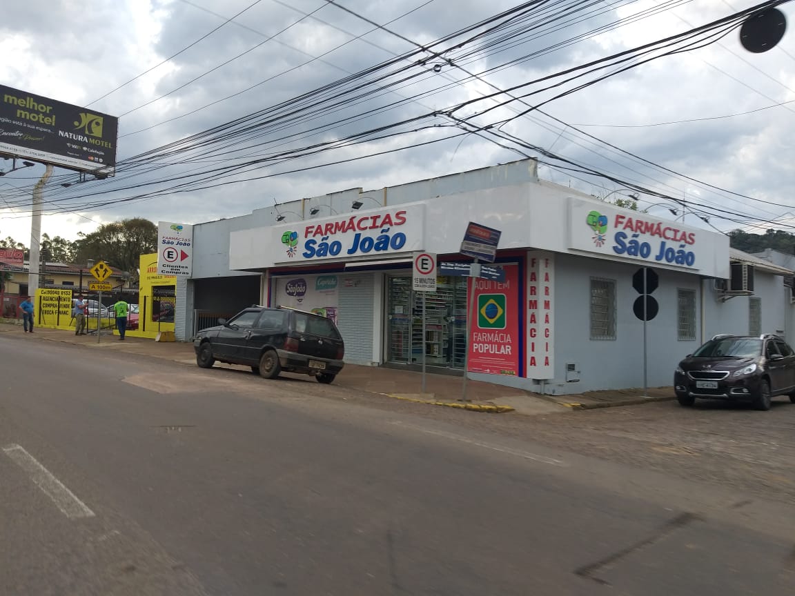 Prefeitura pede a atenção dos condutores e pedestres e a compreensão dos comerciantes daquela região durante o período da obra