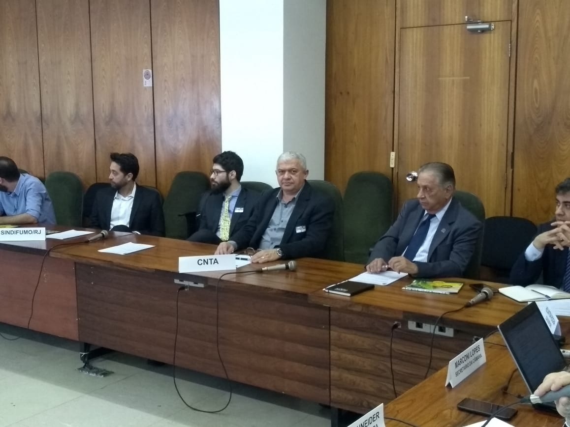 Entidade luta pela manutenção dos empregos nas indústrias do segmento