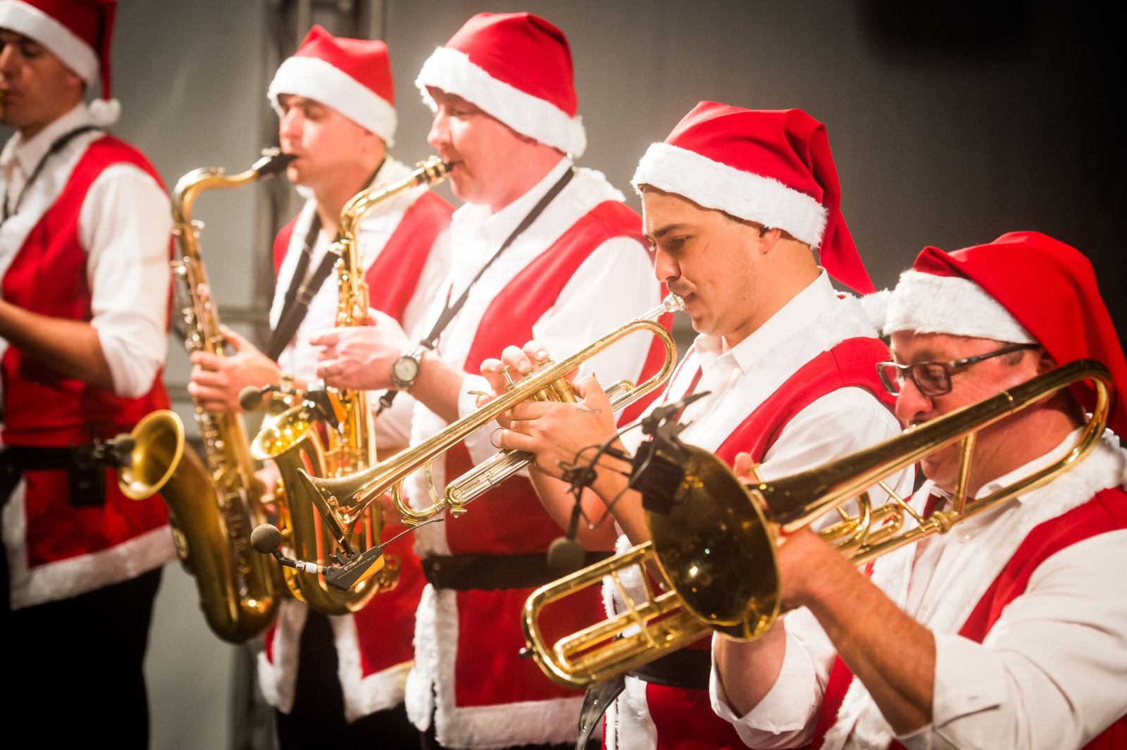 Papai Noel e Banda do Noel são atrações da Christkindfest