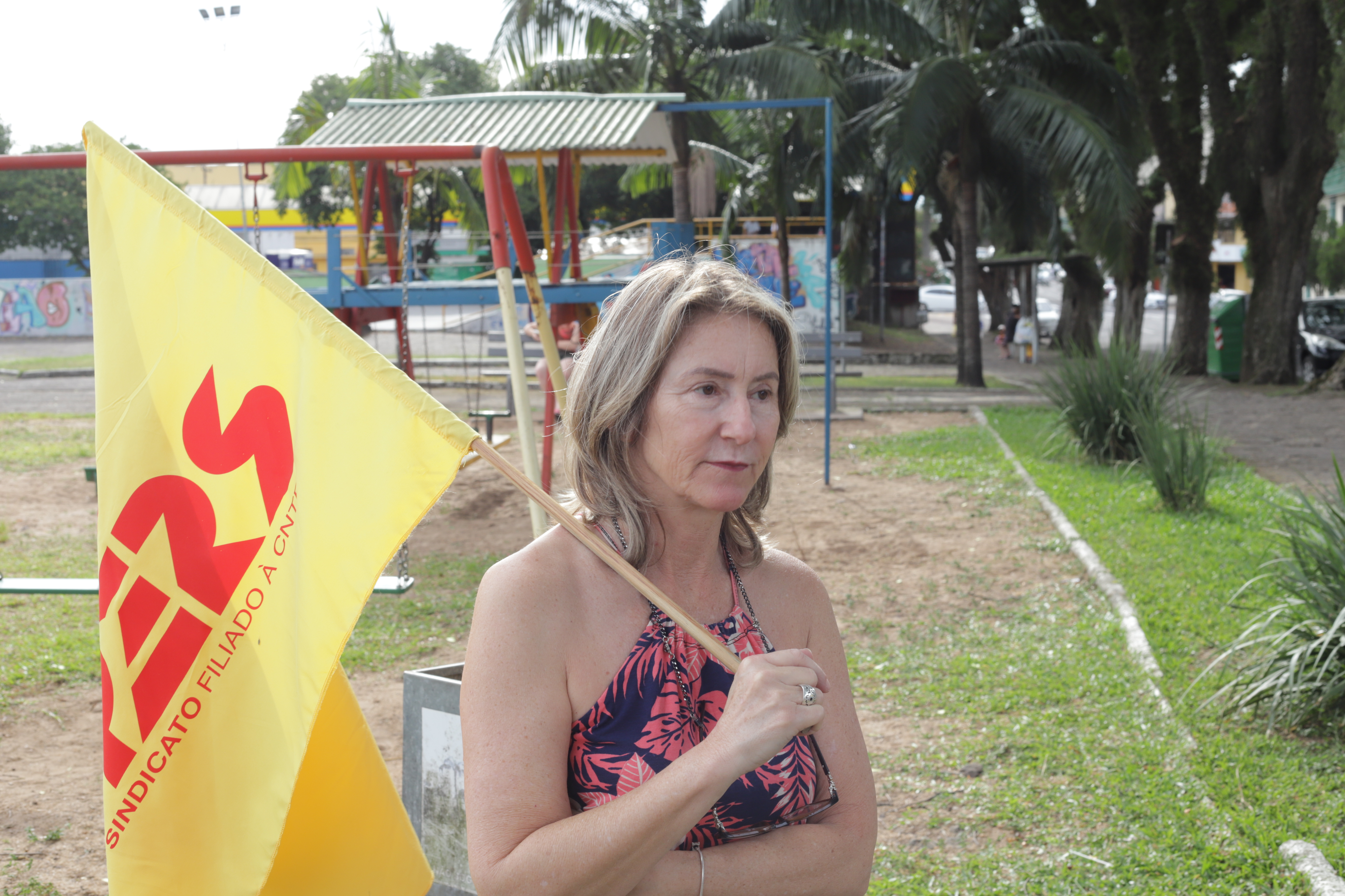 'A proposta do governador não é digna. A fórmula como ele fez até 2022 não teremos nenhuma reposição salarial', afirmou a diretora do 18º Núcleo do Cpers 