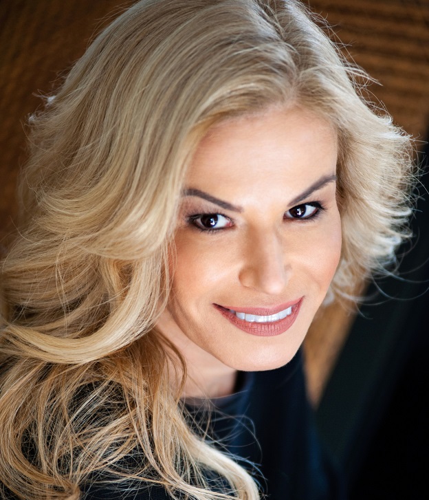 A patrona Leticia Wierzchowski tem 21 romances e 10 livros infantis publicados