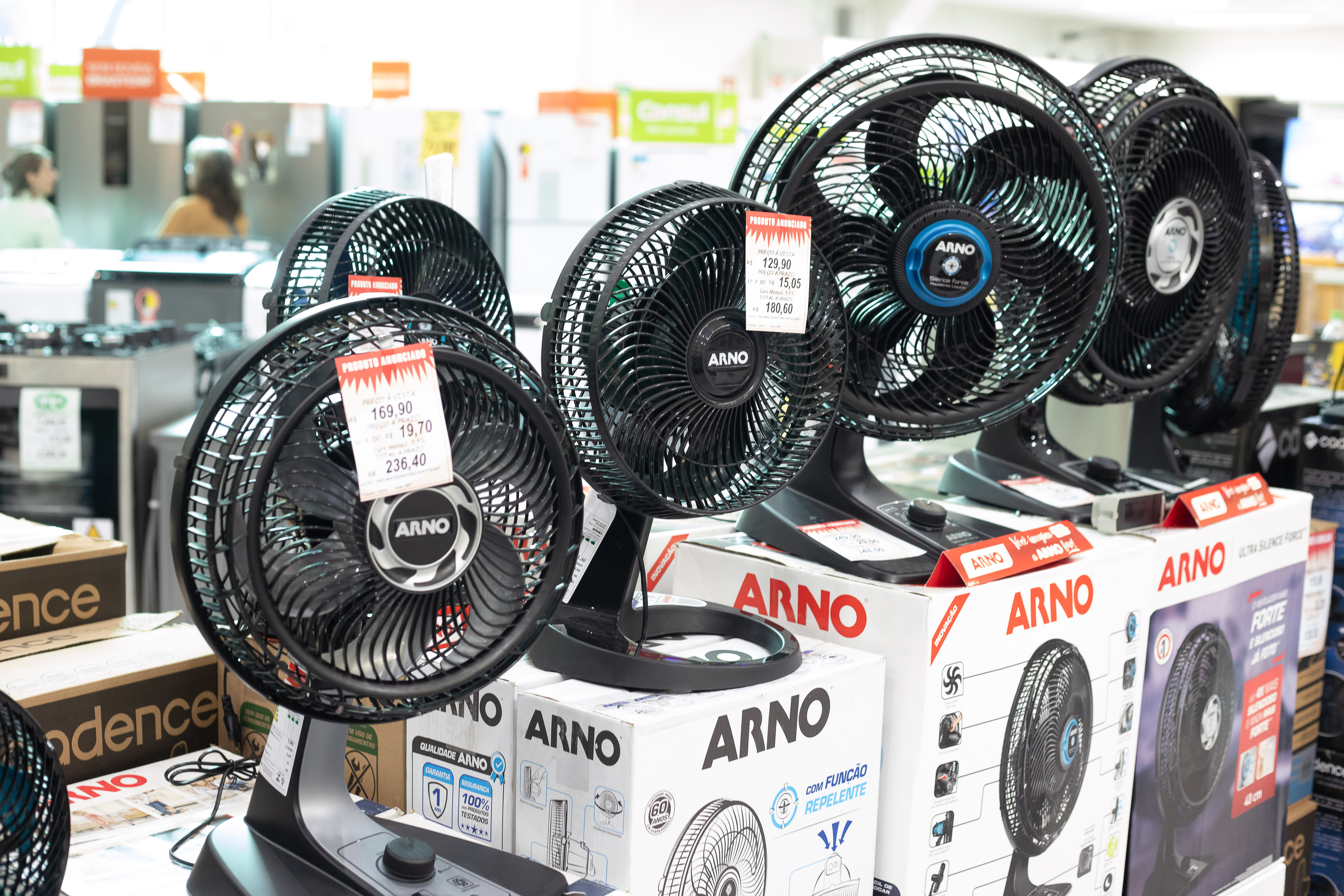 Inœmeras op›es em ventiladores para este ver‹o 