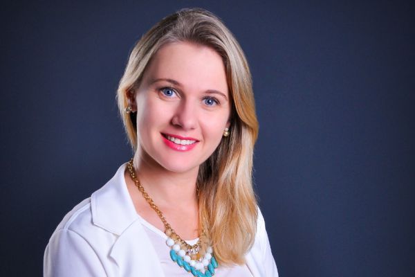 A nutricionista Théa Sehnem é pós-graduada em Doenças Crônico Não Transmissíveis e Gestão de Pessoas