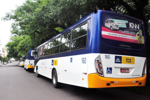 O valor da passagem atualmente custa R$ 4,00 e pode aumentar para R$ 4,67