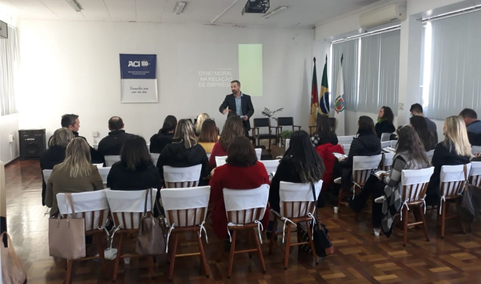 Advogado Claudio Soares foi o palestrante do encontro