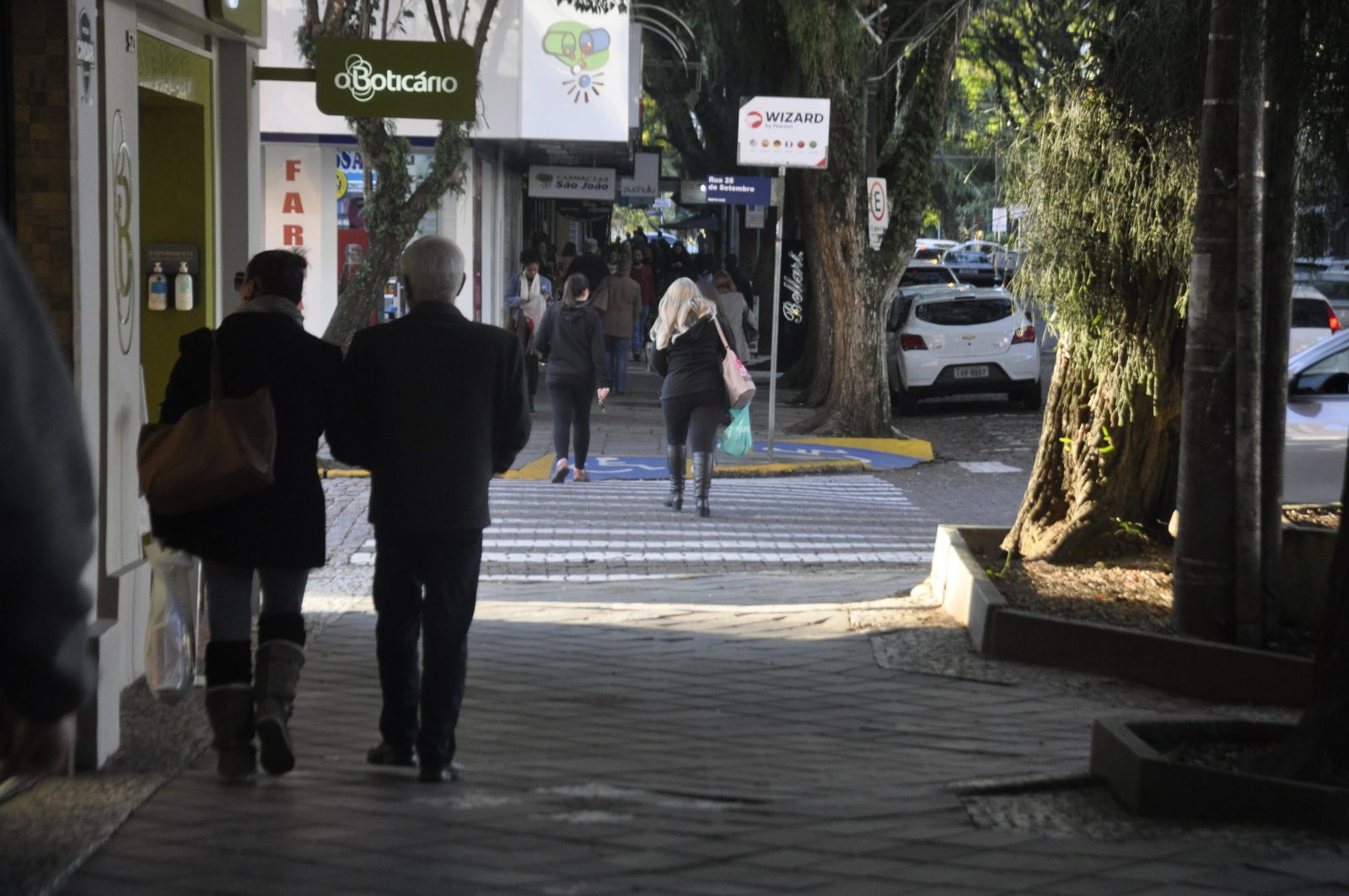Neste feriado, 25 de julho, o comŽrcio estar‡ fechado com atendimento normalizado nesta sexta-feira