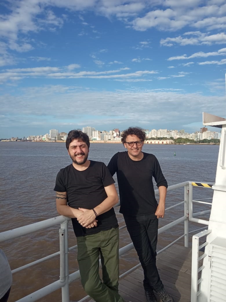 O primeiro trabalho autoral do Duo foi lançado durante passeio do Cisne Branco em Porto Alegre