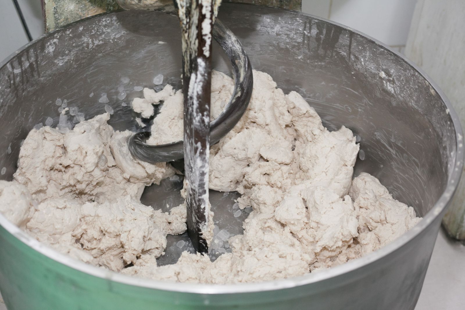 Maquin‡rio industrial Ž necess‡rio para atender a alta demanda na padaria