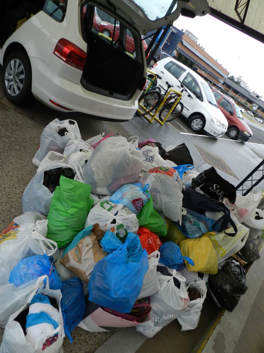 Carregamento de donativos direcionados a Rio Pardo nesta segunda-feira