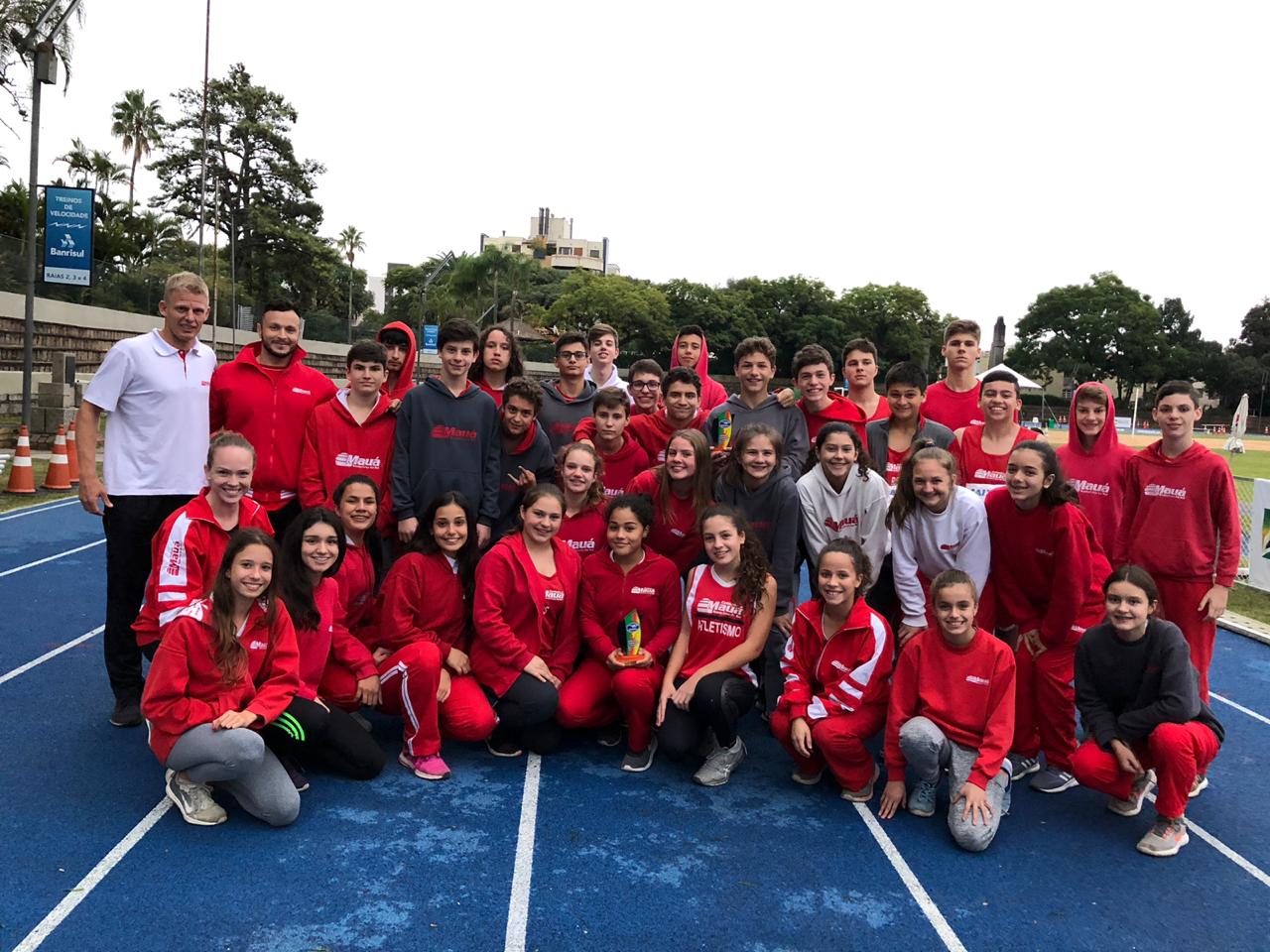 Equipe do Colégio Mauá disputou o Estadual em Porto Alegre