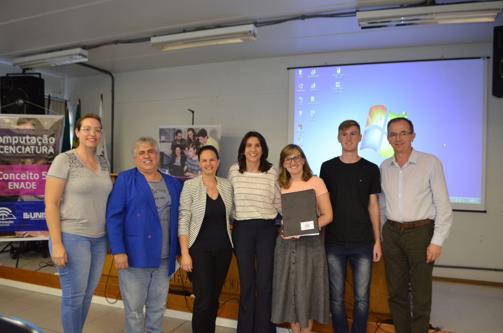 Lançamento do material didático aconteceu na tarde desta terça-feira