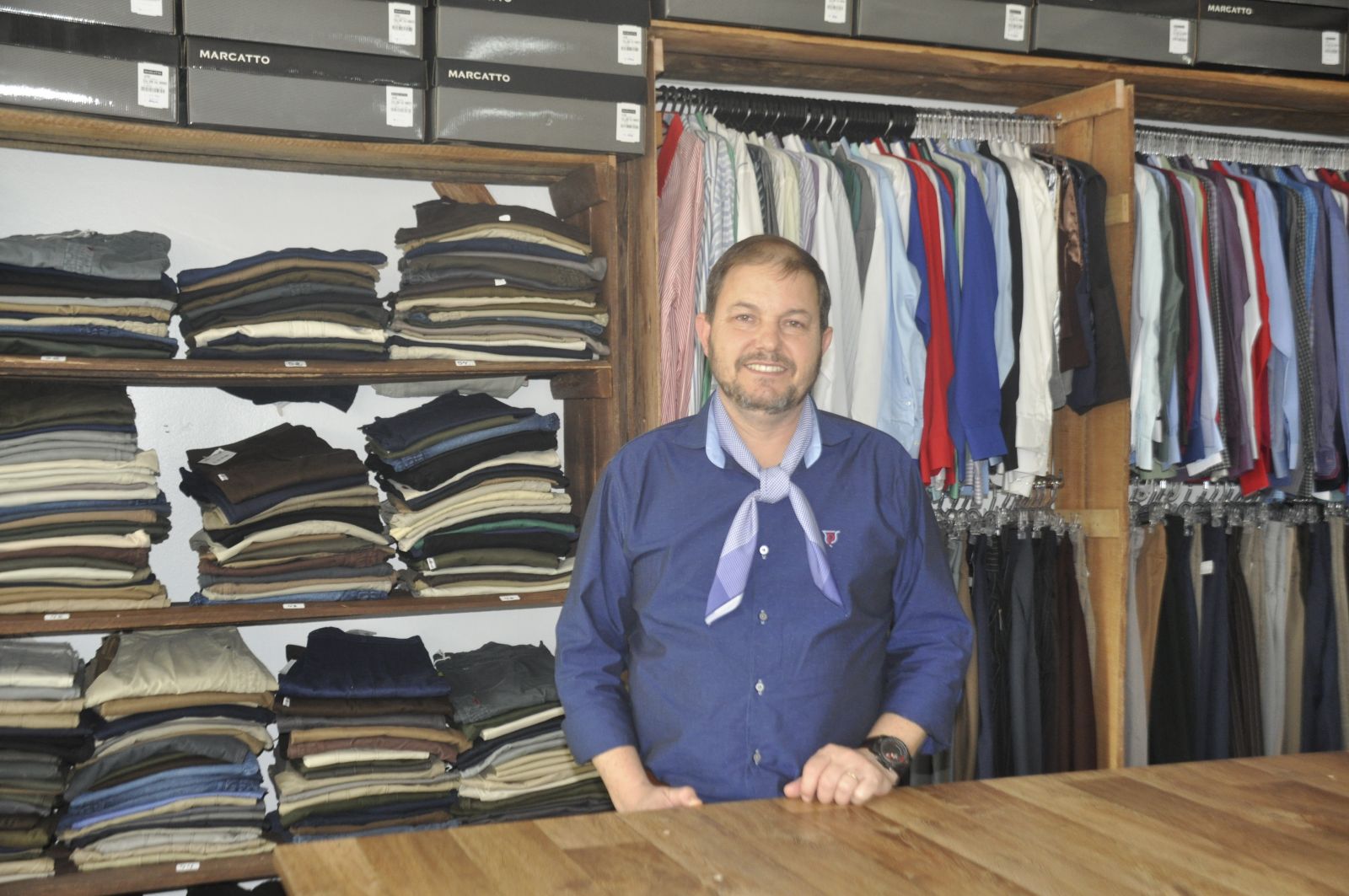 Denilson Borgmann espera os clientes e amigos