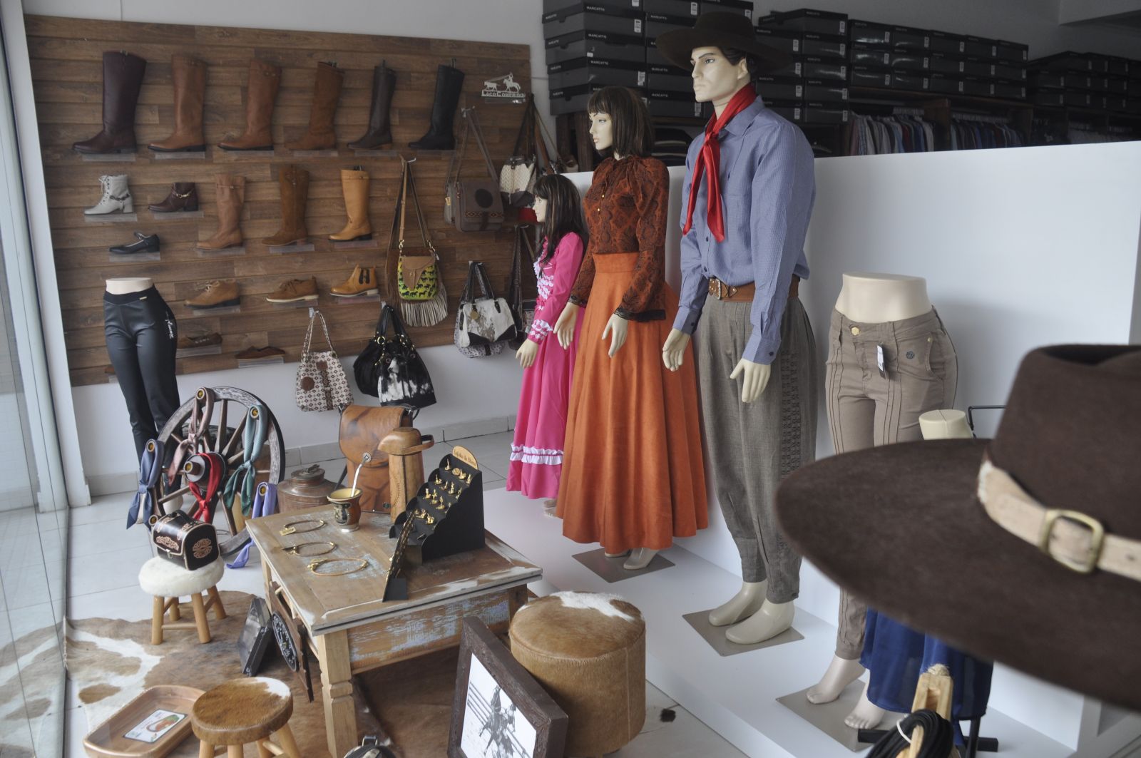 Vitrine apresenta as diversas opções da loja