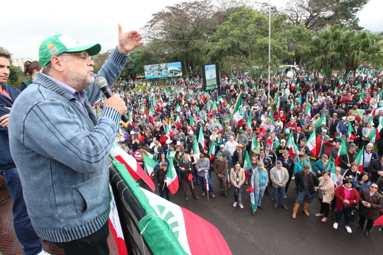 Alberto Ercilho Broch - vice-presidente da Contag: 'estamos aqui dando força a essa mobilização para levar o calor humano e a indignação de milhares de pessoas ao Congresso Nacional'