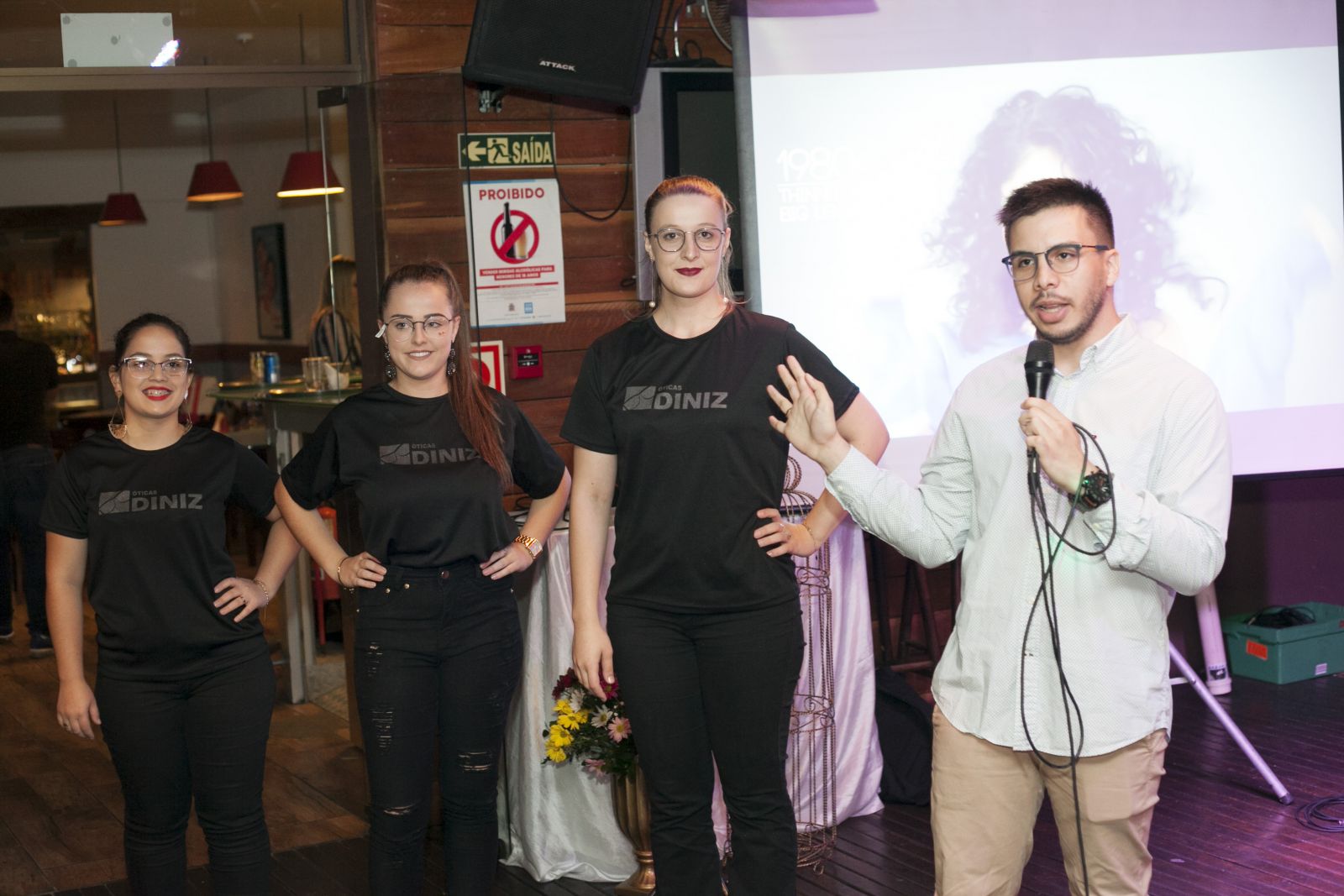 Daniel Calderon (direita), da îtica Diniz