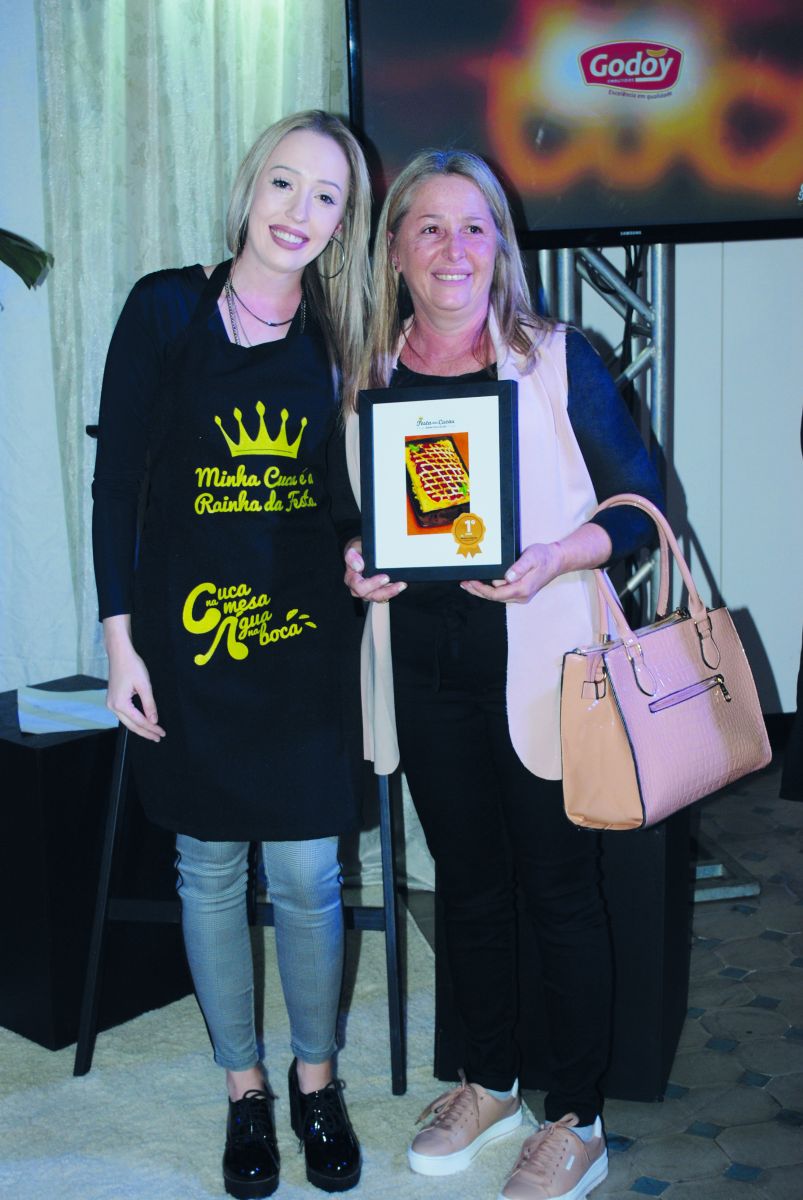 Eduarda e Rosana Glesse da Cucas da Rosana levaram o primeiro lugar