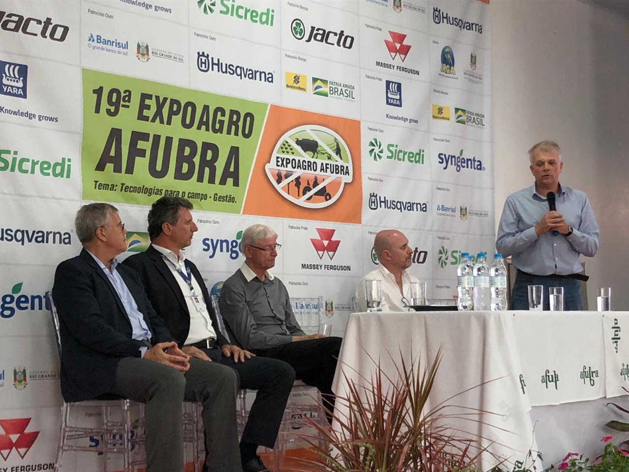 Unisc e Embrapa firmam convênio para realizar cursos aos agricultores familiares 