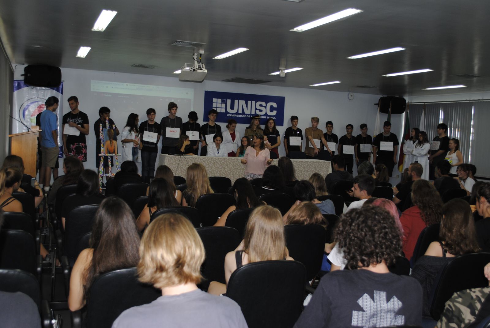 Jovens deram verdadeiras aulas de conhecimento