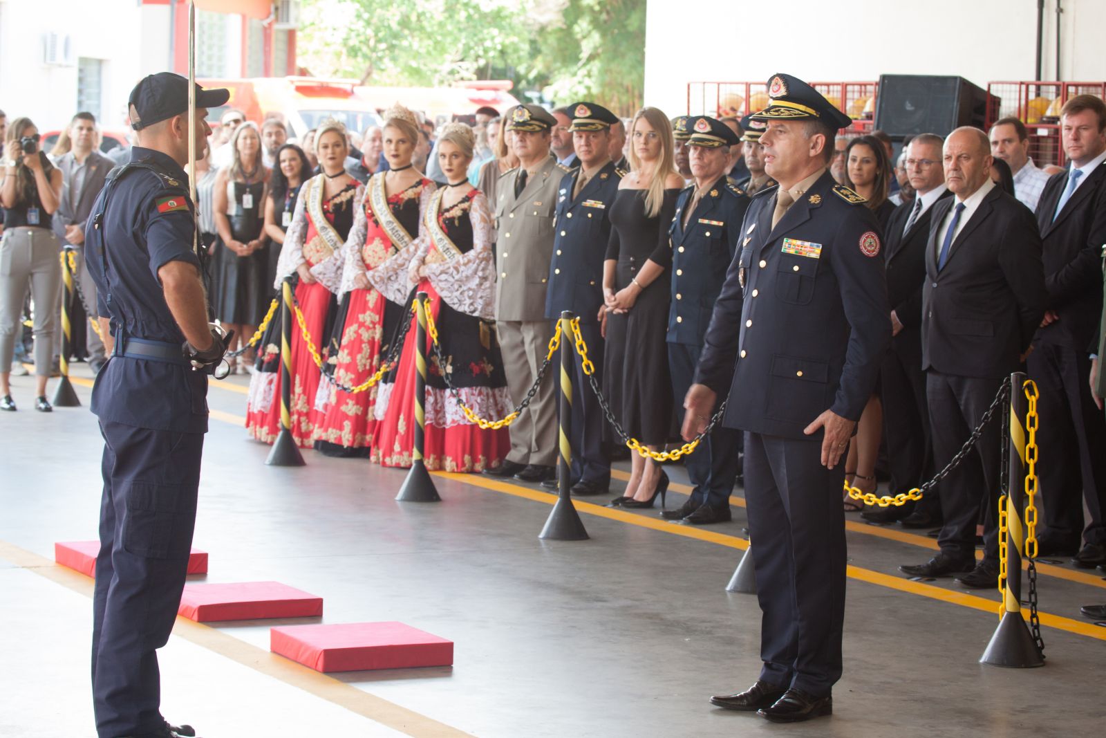 Comandante-Geral do Corpo de Bombeiros Militar do Estado, Coronel César Eduardo Bonfanti participou de formatura