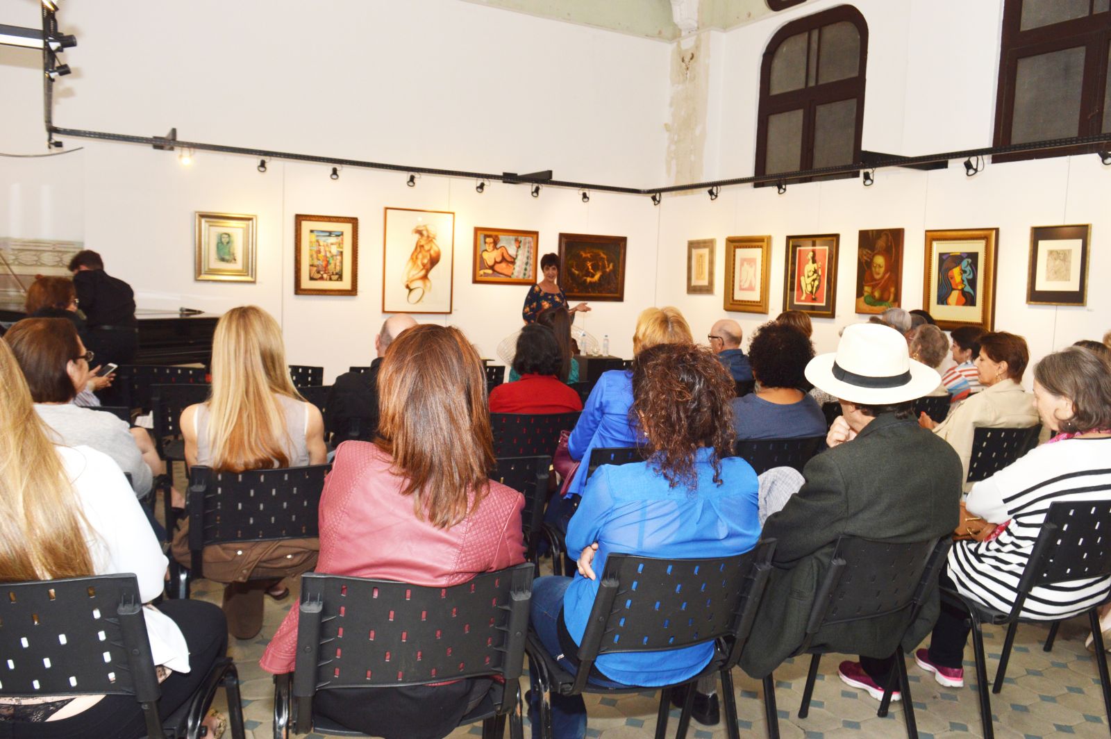 Ligia Hertzer organizou um sarau na Casa das Artes Regina Simonis